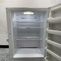 Frigidaire Refrigerator image 2
